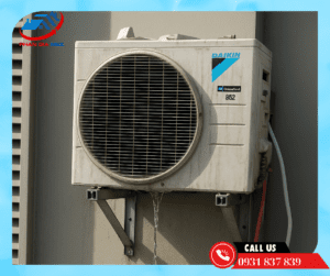 Read more about the article Cục Nóng Máy Lạnh Bị Chảy Nước Có Sao Không? Nguyên Nhân và Cách Khắc Phục